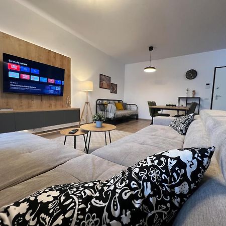 High-Rise Luxury Apartment With Free Parking Bucareste Exterior foto